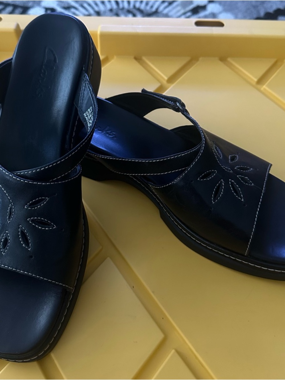 Clarks Navy Leather Upper Slip-On Mules with Floral Cutwork Women’s Plus Size 12